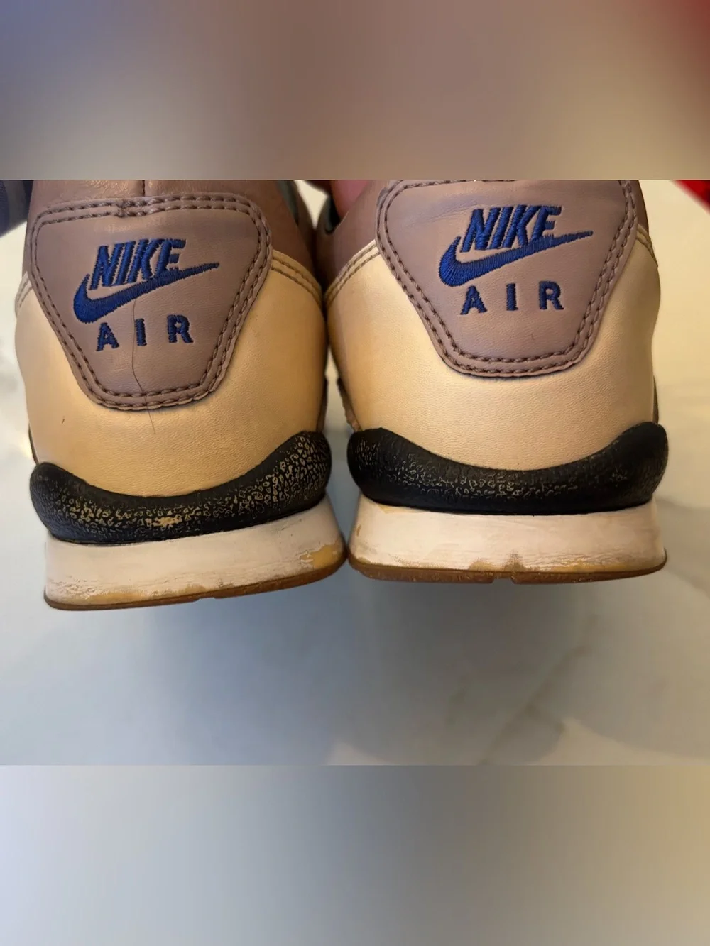 Nike Air Wildwood ACG sneakers in a Desert Dust colorway size 7.5